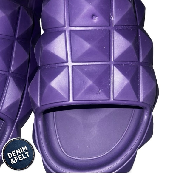 Valentino Garavani‎ Men\'s Maxi Stud Purple Pool Slides | PRELOVED ? main image 6